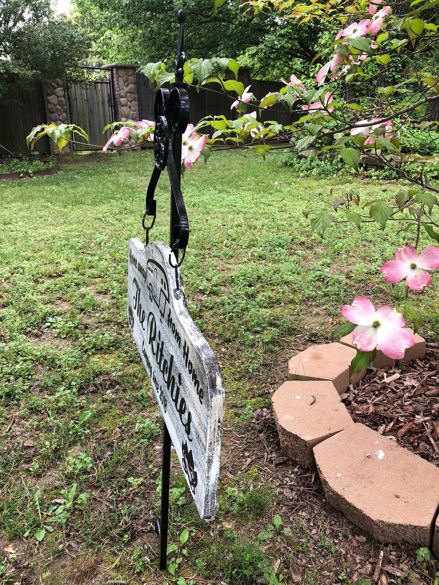 Personalized RV Camping Sign with Stake – Custom Wood Sign for Campsite or Dash – Optional Dog Bone Name Tag – Trailer & Camper -Dog Parents