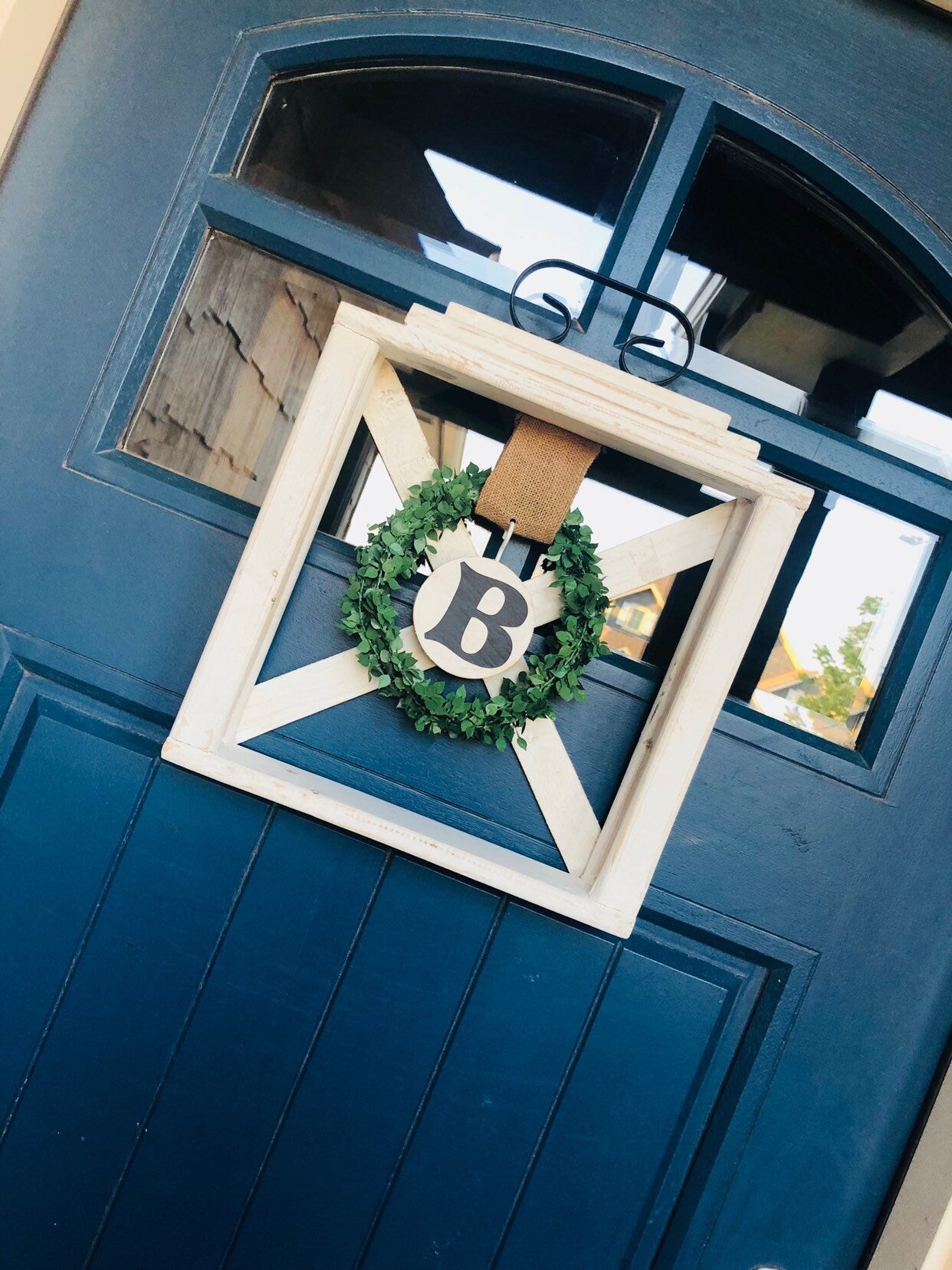 Wood Wreath Hanger Frame with Faux Boxwood Wreath-wreath is changeable  – Reversible Welcome/Merry Christmas Medallion – Seasonal Decor – Burlap Strap